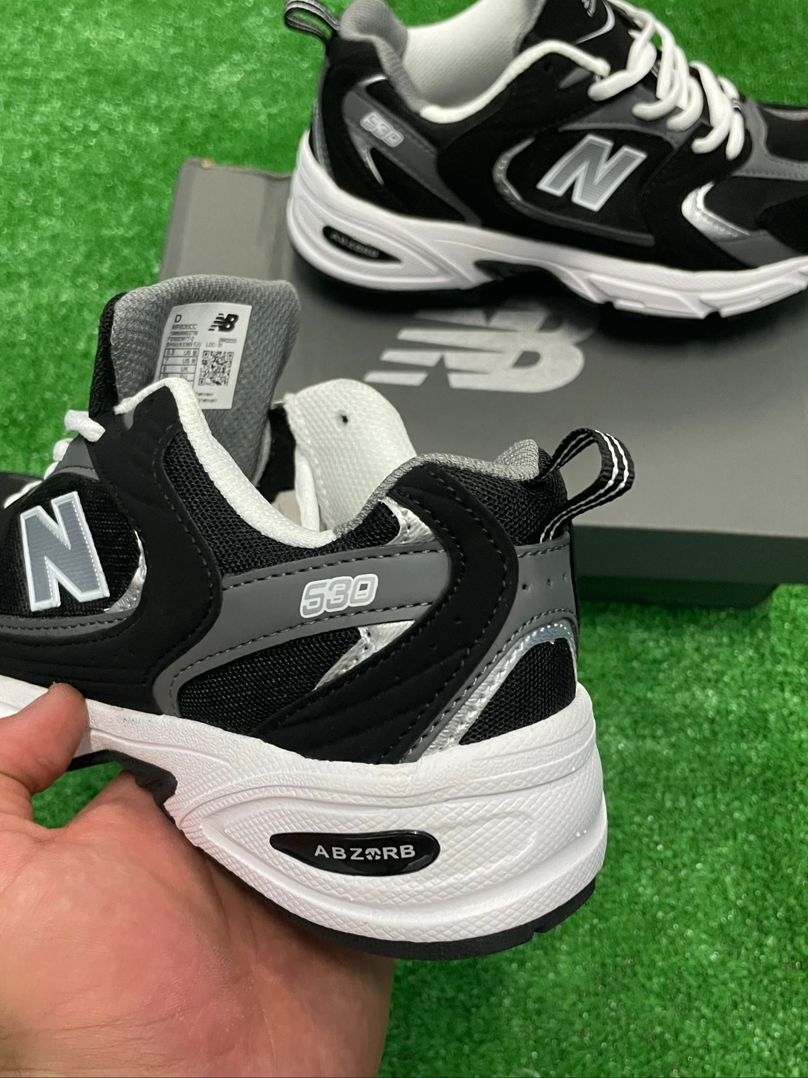 New Balance sneakers – photo 6